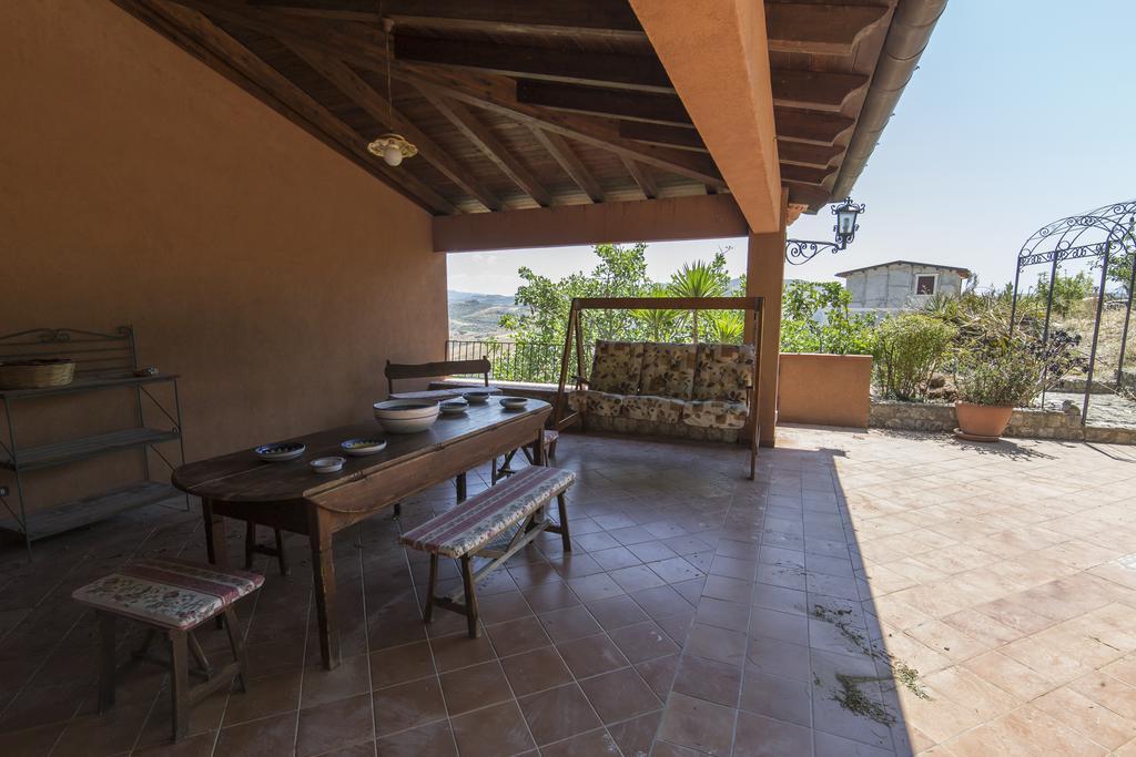 Country Sicily Home Favara Exterior photo